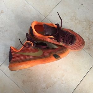 Nike Basketball Kobe X BG